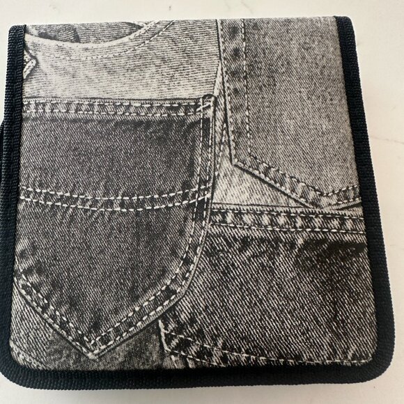2 for $10 🎁 NWOT !it Jeans CD/DVD Case - Picture 2 of 6